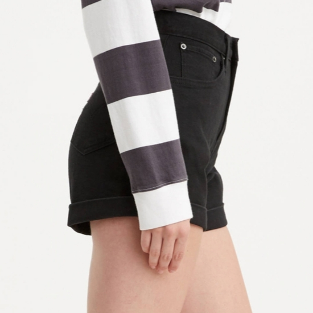Levi's High Rise Mom Shorts Denim Black - Picture 6 of 7